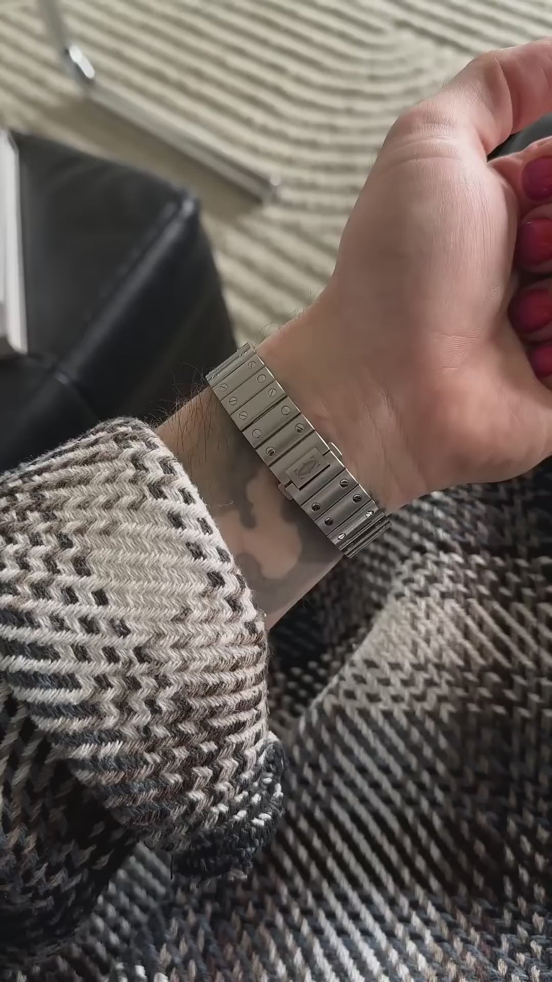 Luxury YHMEI  Watch unisex – Timeless Elegance